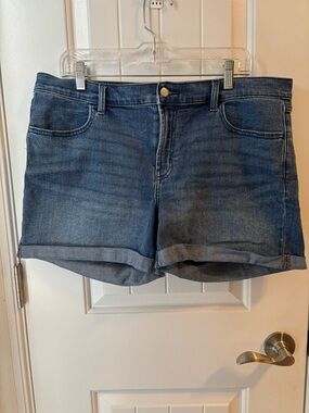 Old Navy Women's Dark Blue Roll-Cuff Denim Shorts